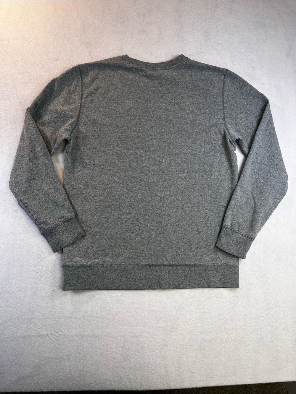 The North Face Men’s Large Gray Crewneck Sweatshirt Logo Patch Fleece Pullover - Picture 4 of 12